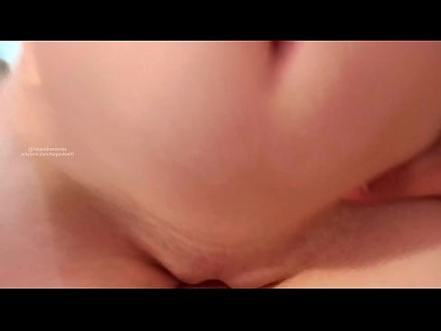 ❤️ Irqad fil-kamra ta’ oħti u hekk qomt Porn Russu lilna ❌