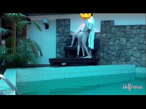 ❤️ Boss jistieden maid għall-pool, iżda ma setgħetx tirreżisti sħun Porn Russu lilna ❌
