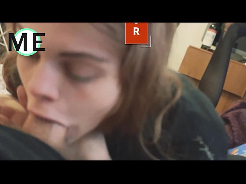 ❤️ Dick tal-gerżuma, pantyhose mqatta u tkaken imqattgħin sbieħ li jiltaqgħu Porn Russu lilna ❌